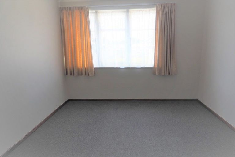 Photo of property in 77 Stout Street, Shannon, 4821