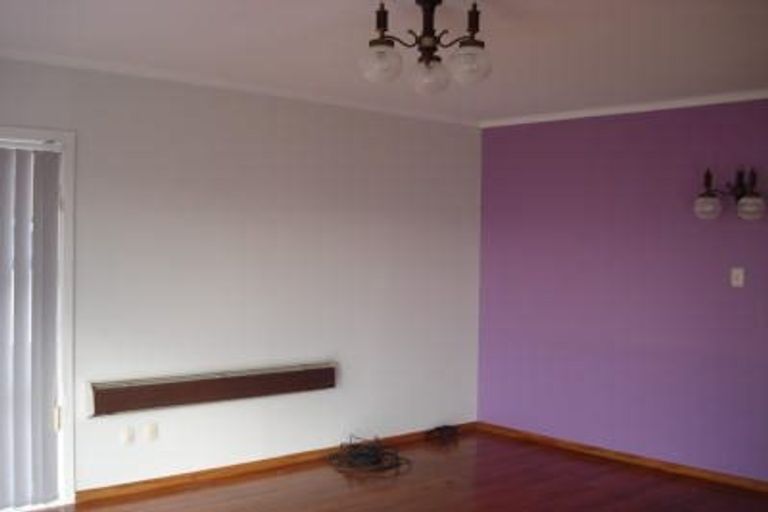 Photo of property in 9 Beswick Place, Birkdale, Auckland, 0626