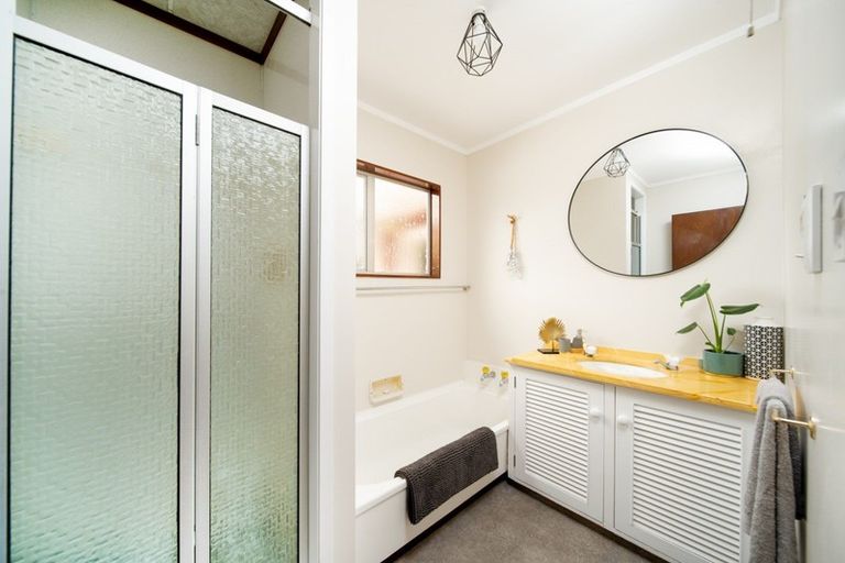 Photo of property in 18b Bayswater Place, Onerahi, Whangarei, 0110