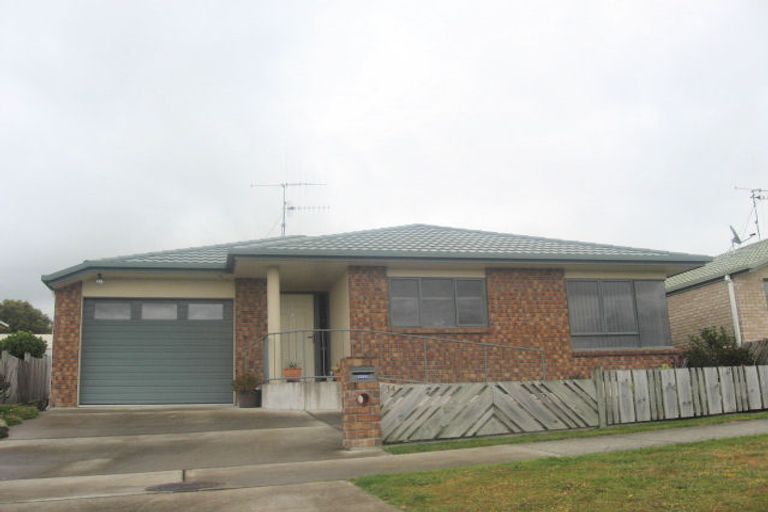 Photo of property in 14 Chaytor Street, Te Puke, 3119