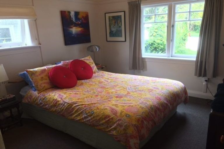 Photo of property in 7 Tawa Street, Eastbourne, Lower Hutt, 5013