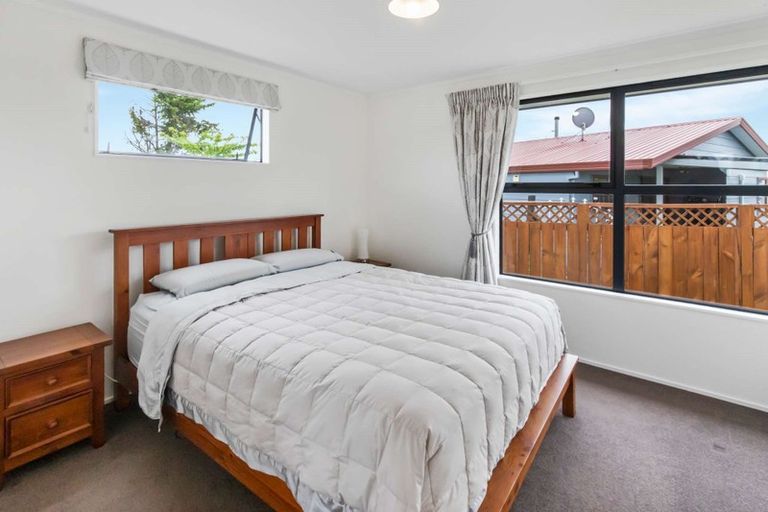 Photo of property in 5 Myrlene Place, Nawton, Hamilton, 3200