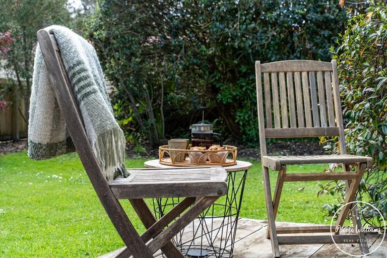 Photo of property in 9 Regent Street, Whakapirau, Maungaturoto, 0583