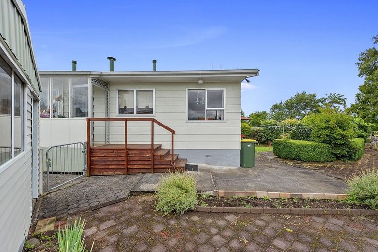 Photo of property in 72 Kahikatea Drive, Melville, Hamilton, 3206