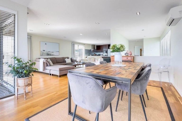 Photo of property in 38a Takutai Avenue, Bucklands Beach, Auckland, 2012