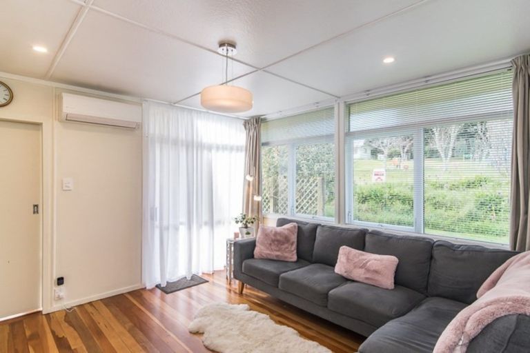 Photo of property in 5 Aorangi Road, Paraparaumu, 5032