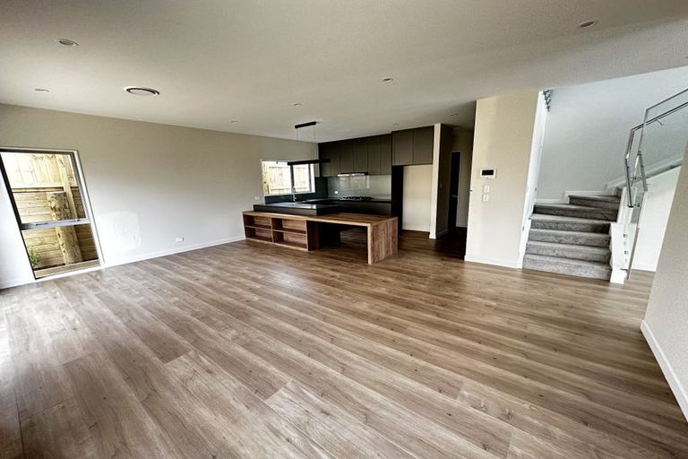 Photo of property in 1 Takurua Terrace, Orewa, 0931