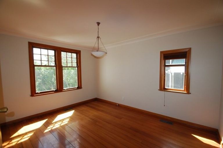 Photo of property in 37 Clutha Avenue, Khandallah, Wellington, 6035