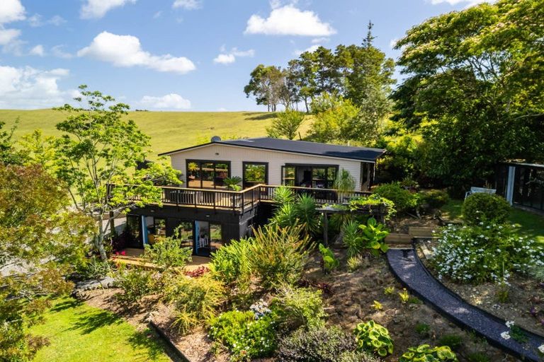 Photo of property in 184 Rangitane Road, Kerikeri, 0294