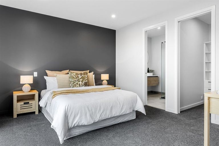 Photo of property in 18 Ellmers Street, Woodend, 7691