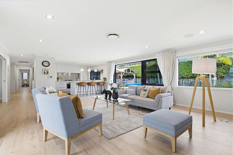 Photo of property in 17 Mahoe Glade, Patumahoe, Pukekohe, 2679