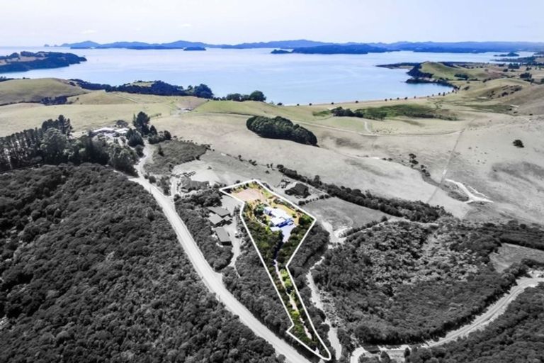 Photo of property in 234 Wharau Road, Kerikeri, 0293