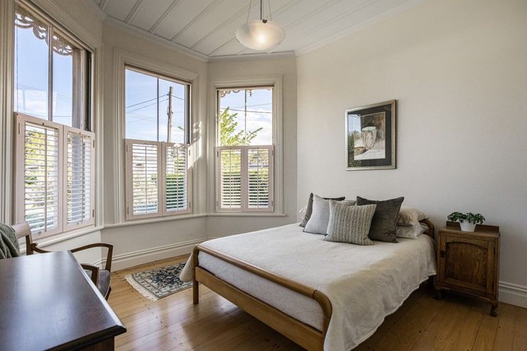 Photo of property in 85 Albert Road, Devonport, Auckland, 0624