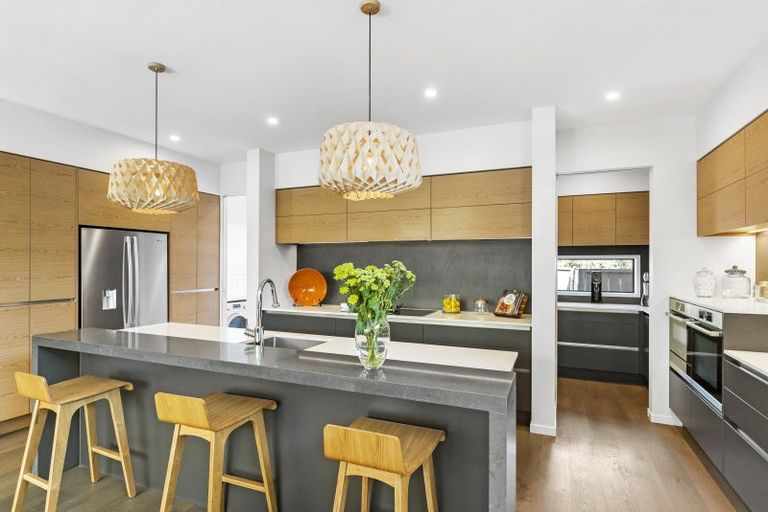 Photo of property in 1a Maleme Avenue, Belmont, Auckland, 0622