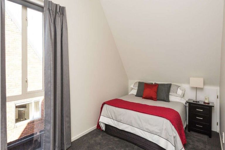 Photo of property in 76 Barbour Street, Waltham, Christchurch, 8011