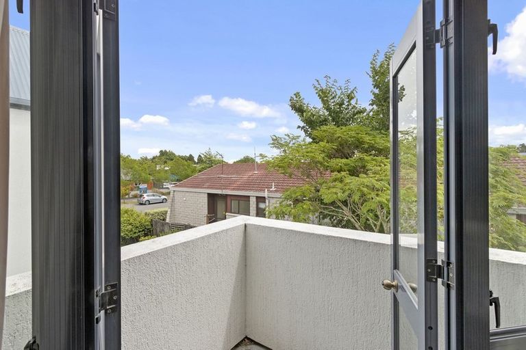 Photo of property in 2/96 Wainui Street, Riccarton, Christchurch, 8041