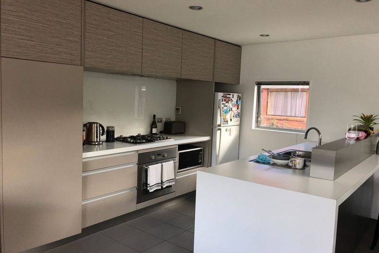 Photo of property in 5/12 Agra Crescent, Khandallah, Wellington, 6035