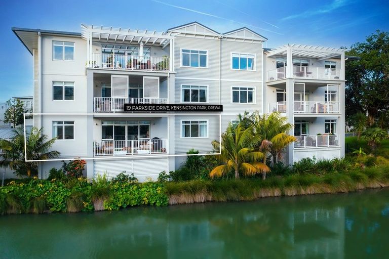 Photo of property in 19 Parkside Drive, Orewa, 0931