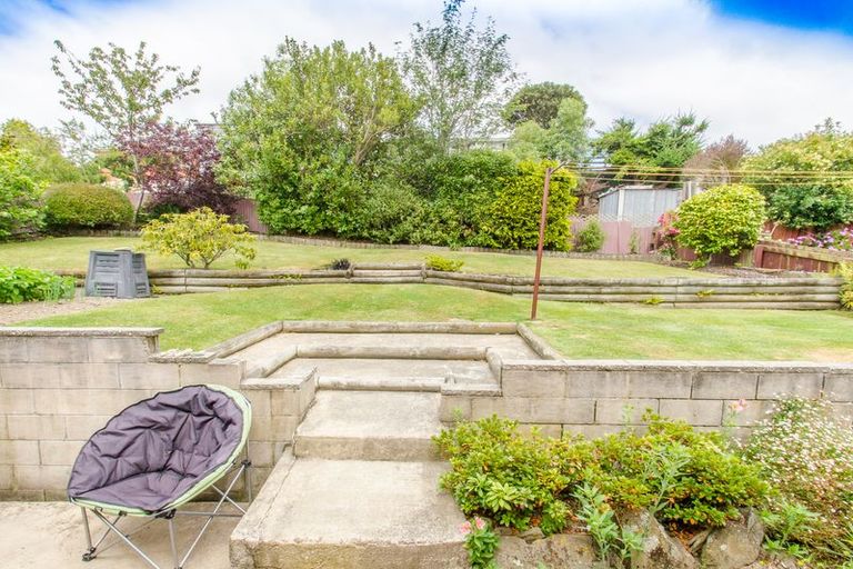 Photo of property in 17 Elwyn Crescent, Green Island, Dunedin, 9018