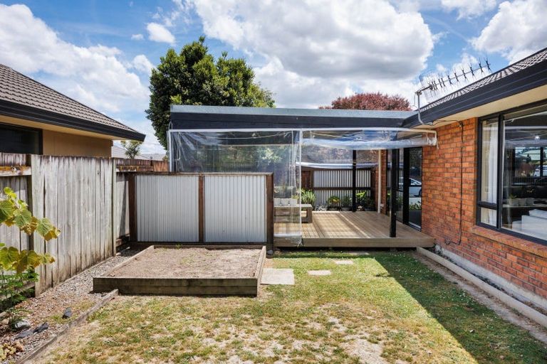 Photo of property in 10 Boston Parade, Kelvin Grove, Palmerston North, 4414