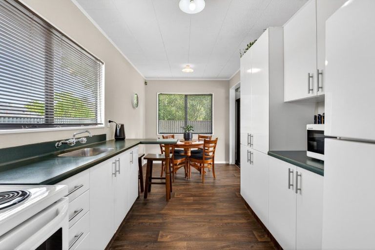 Photo of property in 2/27 Nuffield Avenue, Marewa, Napier, 4110