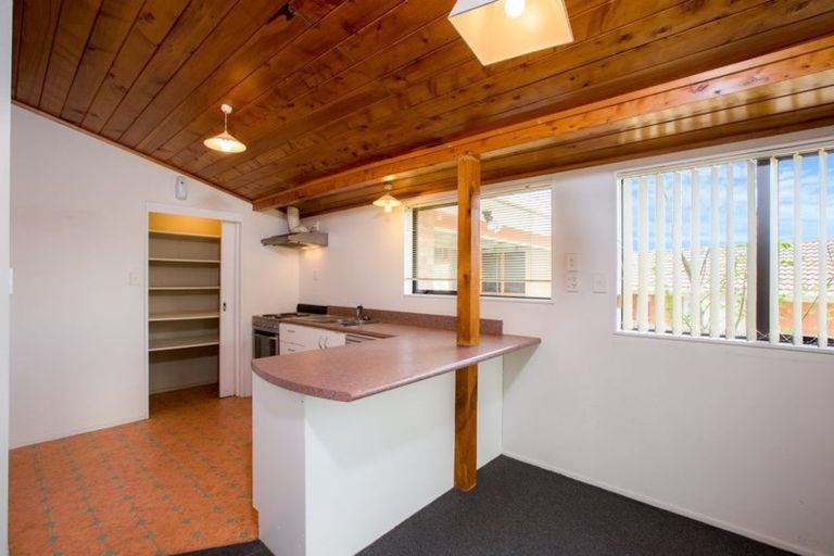 Photo of property in 8b Capricorn Place, Glen Eden, Auckland, 0602