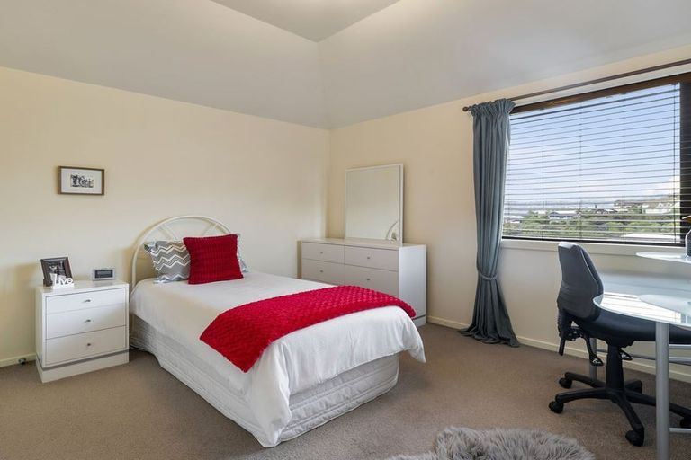 Photo of property in 6 Gowan Close, Shiel Hill, Dunedin, 9013