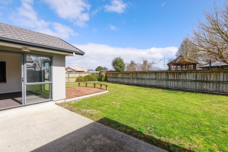 Photo of property in 4 Twickenham Place, Nawton, Hamilton, 3200