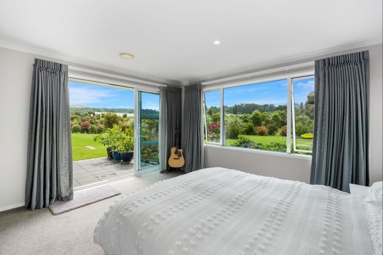 Photo of property in 26 Lacebark Drive, Kinloch, Taupo, 3377
