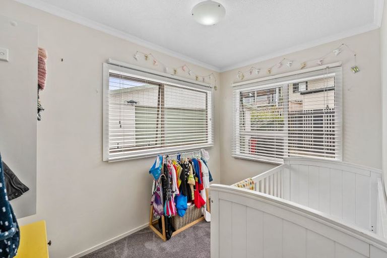 Photo of property in 39 Raumati Road, Raumati Beach, Paraparaumu, 5032