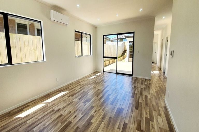 Photo of property in 46a Adams Road South, Pukekohe, 2120