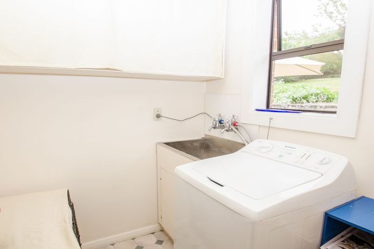 Photo of property in 17 Elwyn Crescent, Green Island, Dunedin, 9018