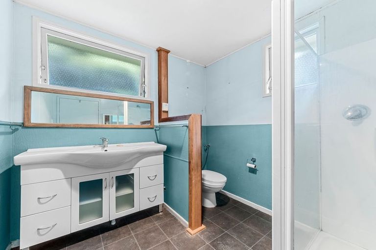 Photo of property in 1252 Devon Road, Sentry Hill, New Plymouth, 4373