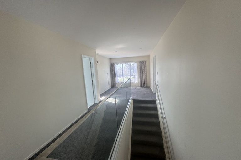 Photo of property in 367a Don Buck Road, Massey, Auckland, 0614