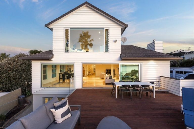 Photo of property in 58 Tindalls Bay Road, Tindalls Beach, Whangaparaoa, 0930