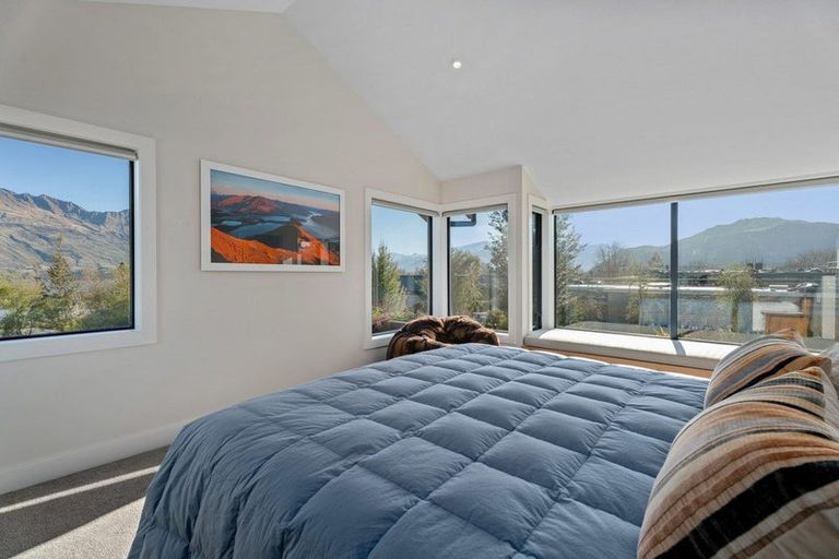 Photo of property in 168a Beacon Point Road, Wanaka, 9305
