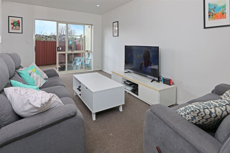 Photo of property in 57 Pooks Road, Ranui, Auckland, 0612