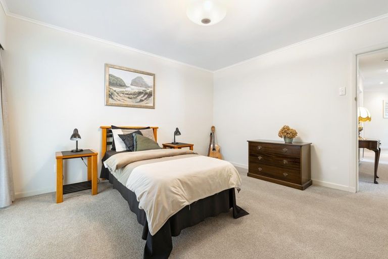 Photo of property in 101 Ferry Parade, Herald Island, Auckland, 0618