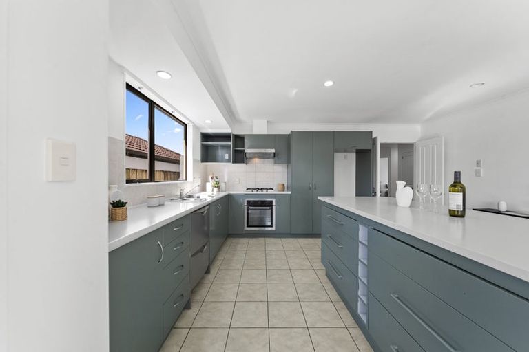 Photo of property in 5 Dapple Place, Flat Bush, Auckland, 2019