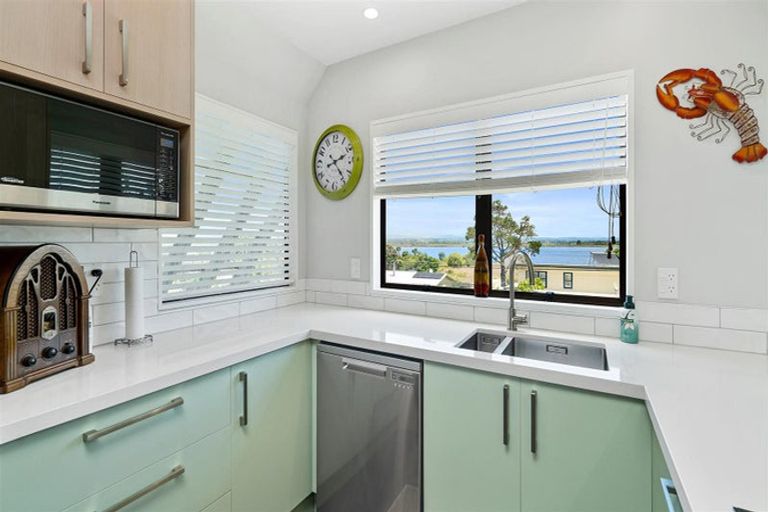 Photo of property in 575 Pukehina Parade, Pukehina, Te Puke, 3189