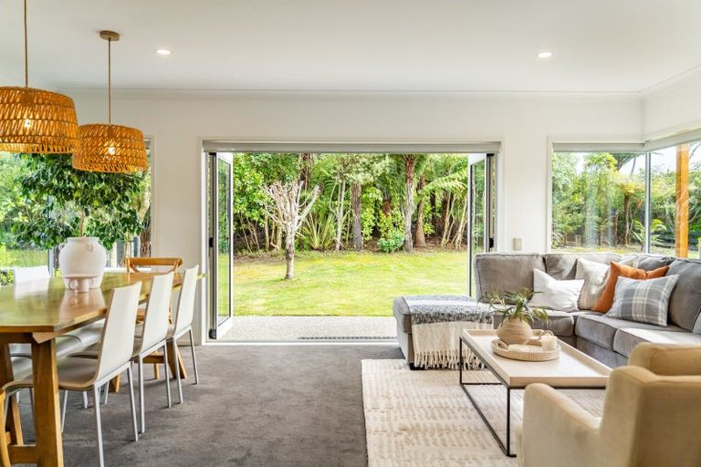 Photo of property in 65 Mount Marua Way, Timberlea, Upper Hutt, 5018