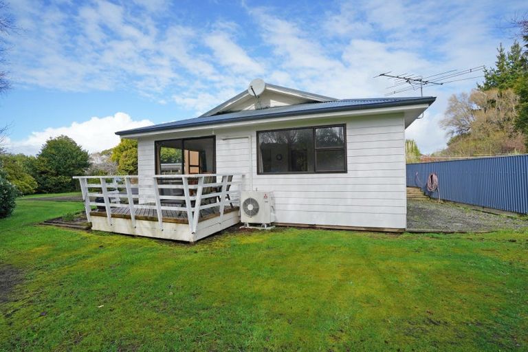 Photo of property in 29 Awarua Road, Otatara, Invercargill, 9879