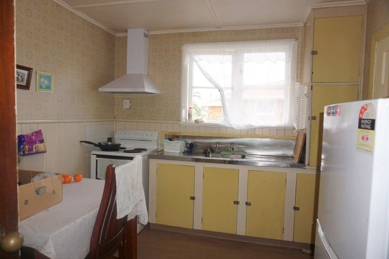 Photo of property in 134 Hakanoa Street, Huntly, 3700