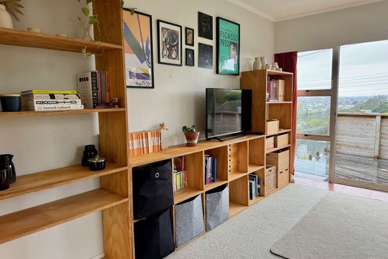 Photo of property in 3 Findlay Street, Moturoa, New Plymouth, 4310