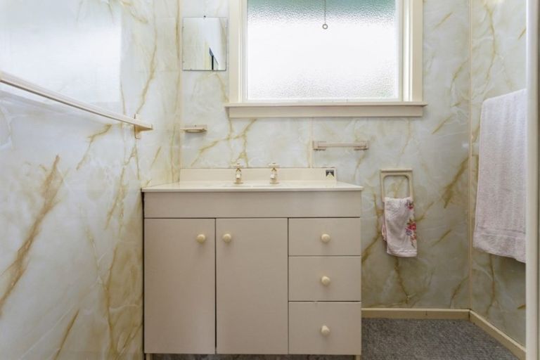 Photo of property in 200 High Street, Oxford, 7430