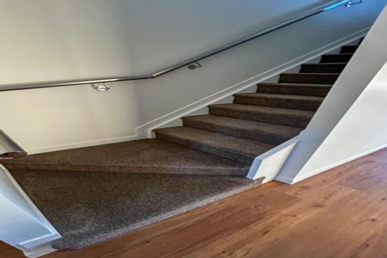 Photo of property in 1/196 Royal Road, Massey, Auckland, 0614