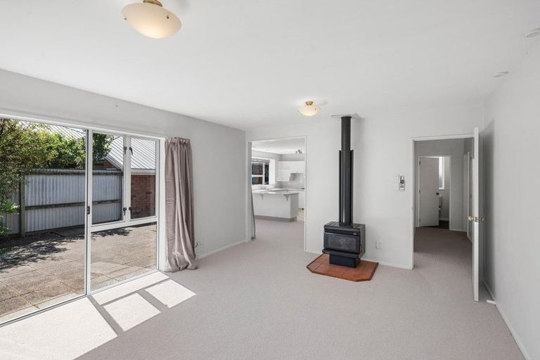 Photo of property in 23a Dinton Street, Russley, Christchurch, 8042
