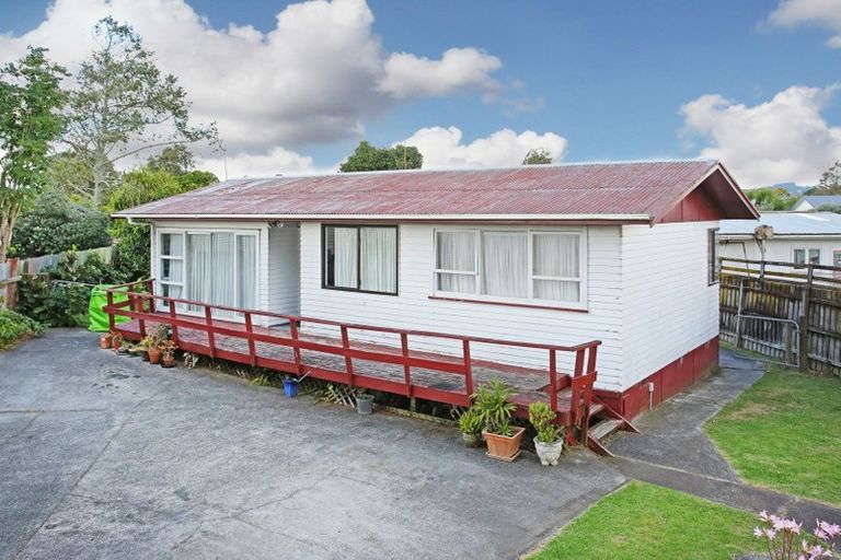 Photo of property in 33 Tairere Crescent, Rosehill, Papakura, 2113