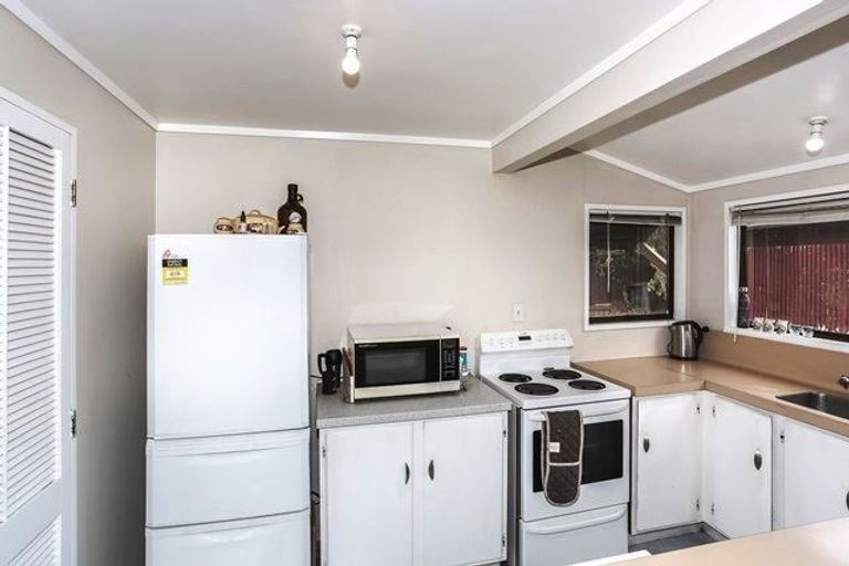 Photo of property in 2/23 Gaylands Place, Opaheke, Papakura, 2113