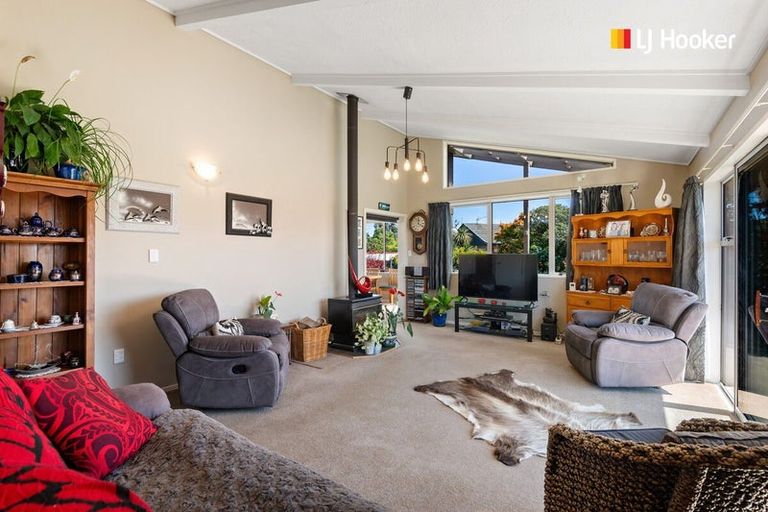 Photo of property in 10 Walton Park Avenue, Fairfield, Dunedin, 9018